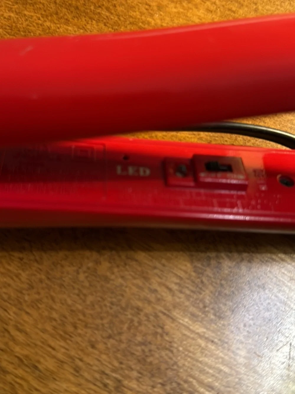 ULTRA CHI Red Ceramic Mini Flat Iron for Women - Compact Styling